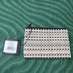 CHILEWICH NWT small zip pouch coin purse